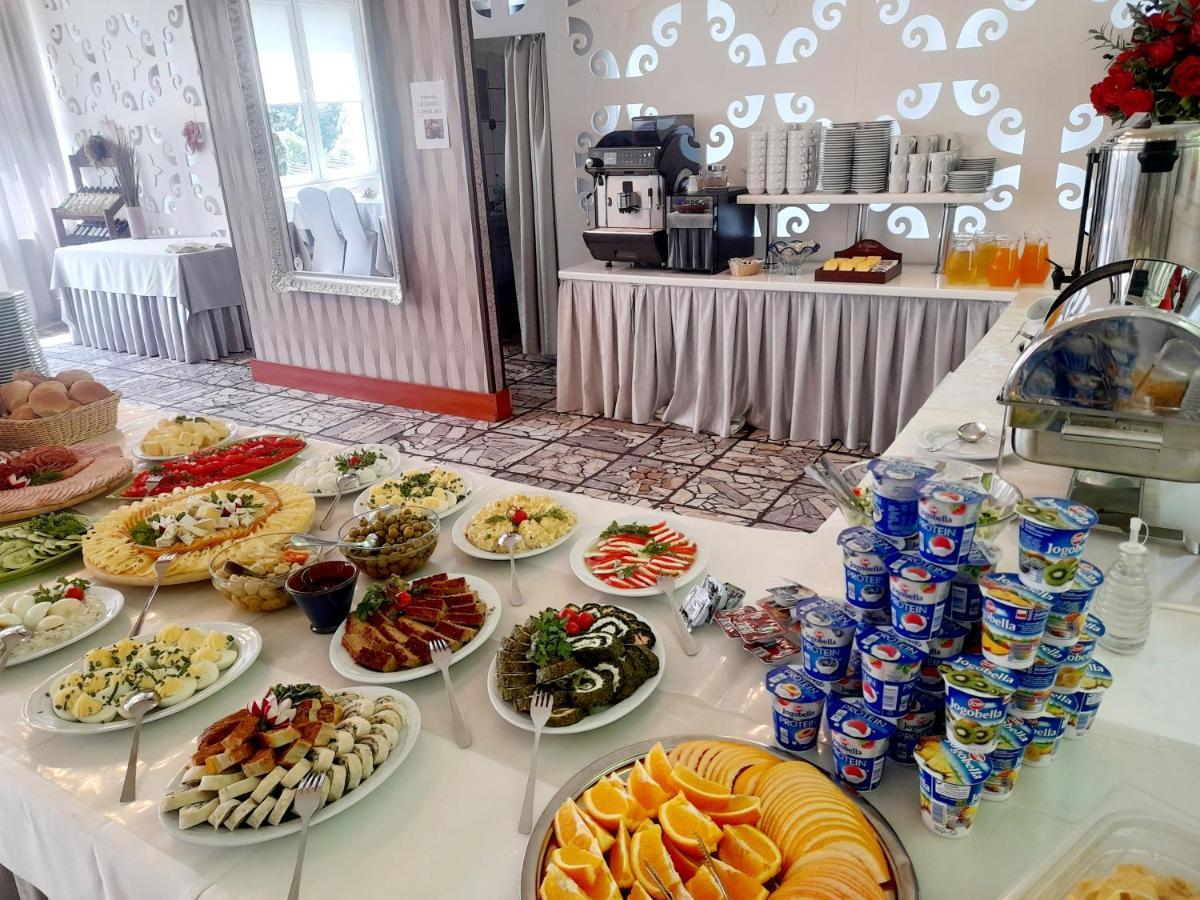 אוסטראון Gwarek Centrum Wypoczynkowe מראה חיצוני תמונה